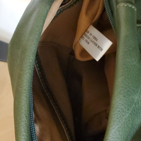 St. John's Bay leather handbag - Picture 8 of 11